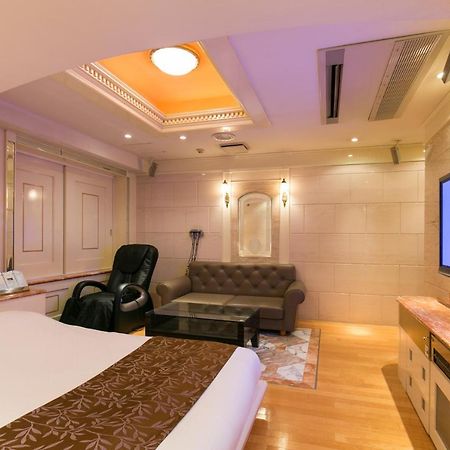 Hotel D-Wave Shinjuku（Adult Only) Токио Экстерьер фото