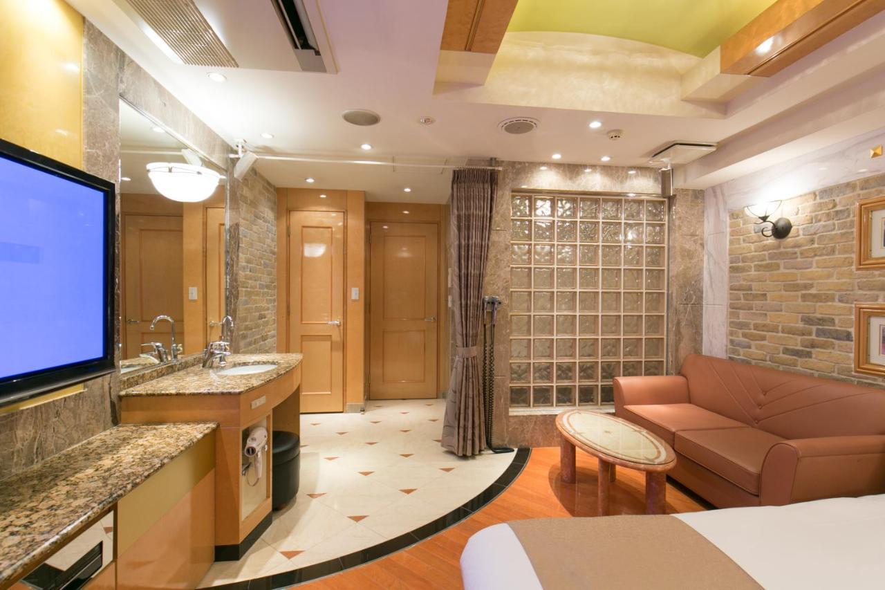 Hotel D-Wave Shinjuku（Adult Only) Токио Экстерьер фото